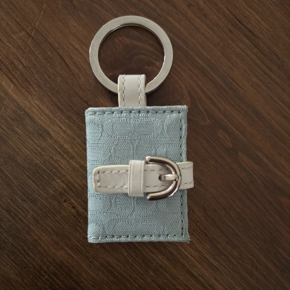 SOLD Vintage coach photo album keychain